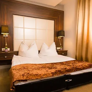 Hotel Duna Garden Budapest